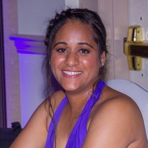 Meet your Posher, Simone